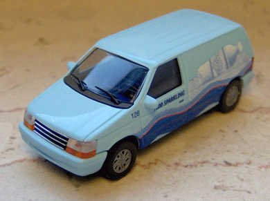 Plymouth Voyager - Busch 44652